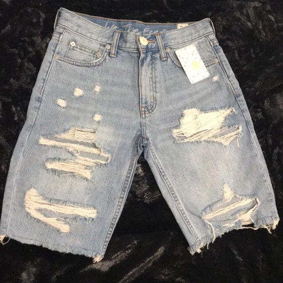 Free People Caroline Destroyed Cut Off Shorts. 24 - Picture 4 of 8